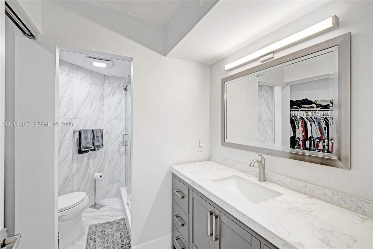 10501 W Broward Blvd, Unit 406, Plantation, FL 33324 Photo