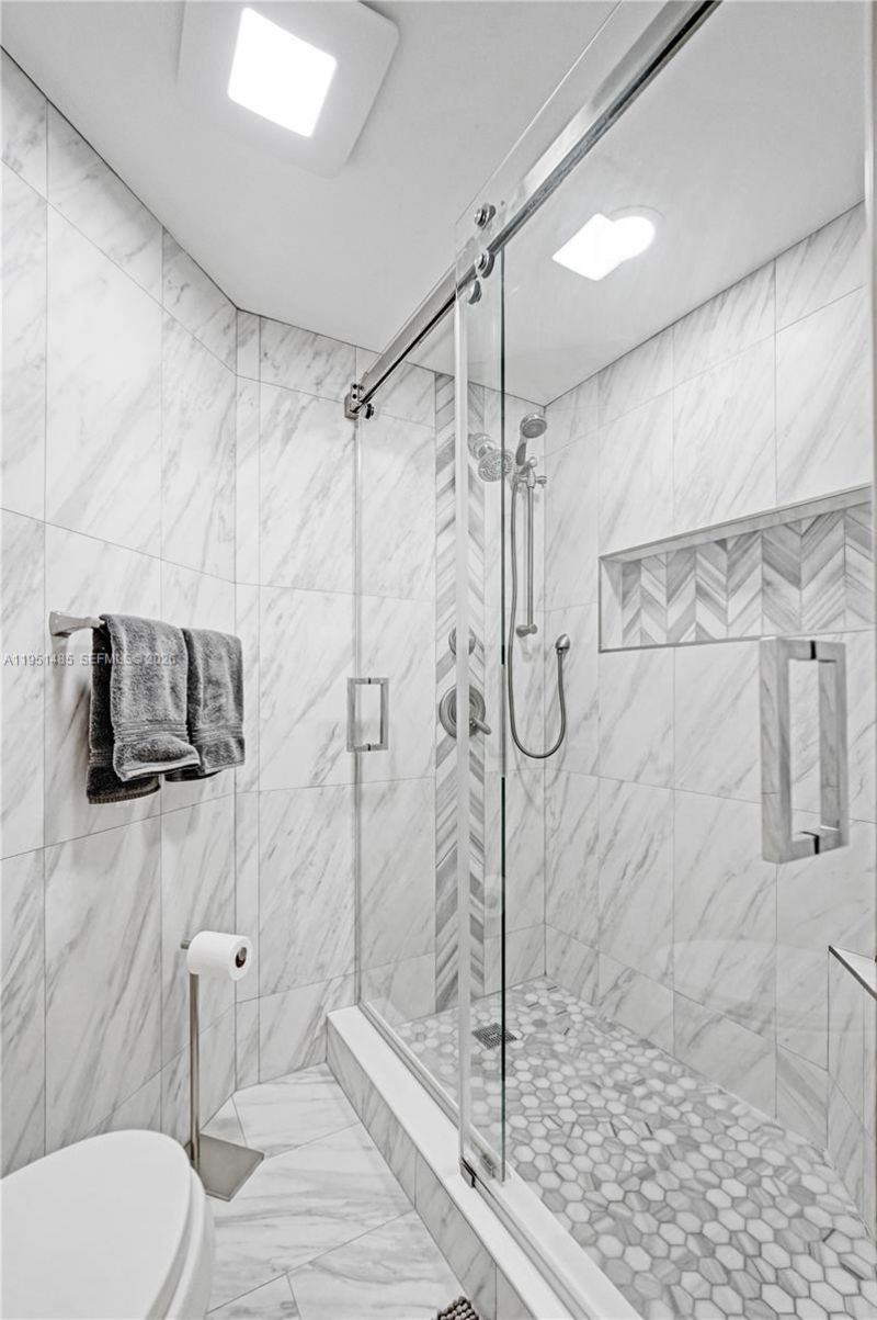 10501 W Broward Blvd, Unit 406, Plantation, FL 33324 Photo