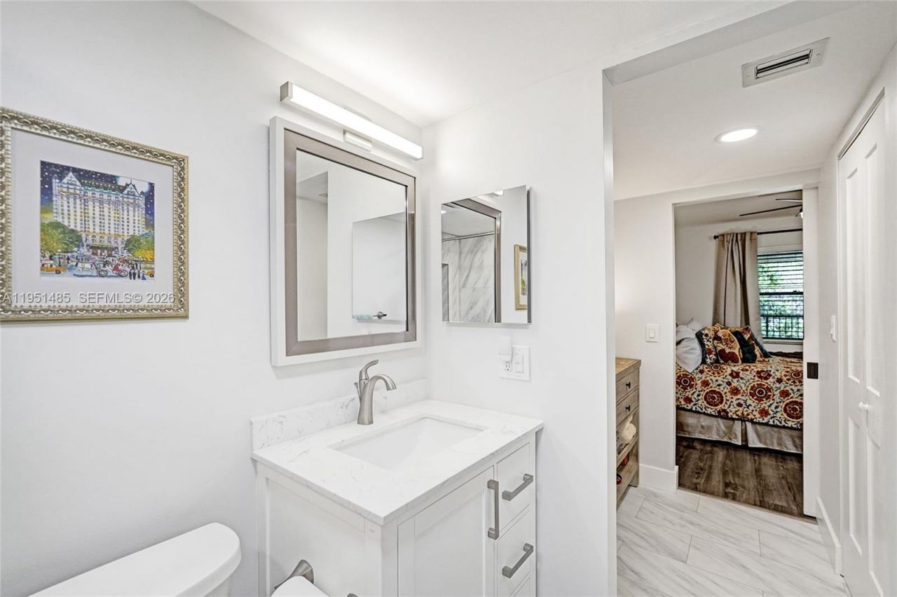 10501 W Broward Blvd, Unit 406, Plantation, FL 33324 Photo