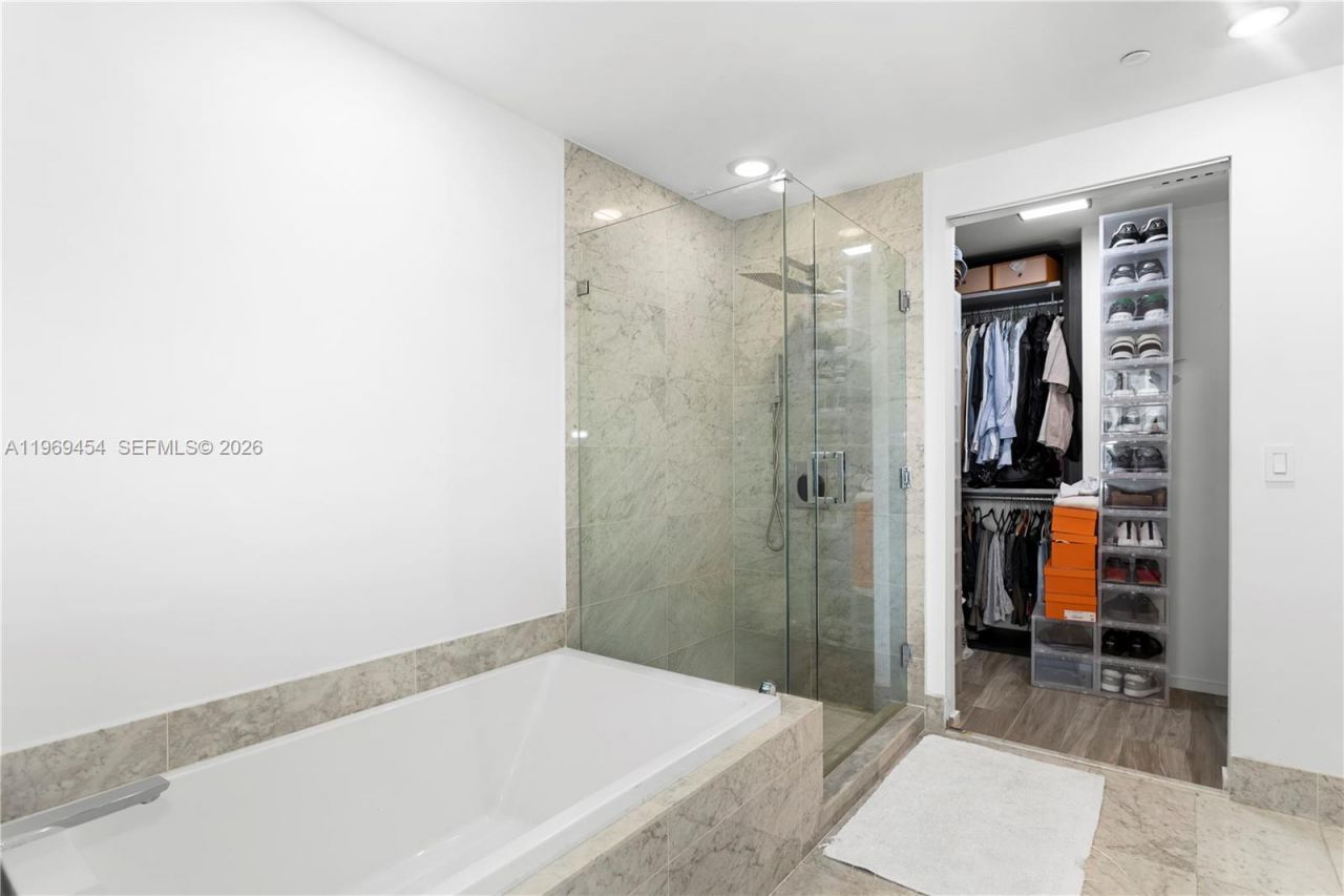 801 S Miami Ave, Unit 3310, Miami, FL 33130 Photo
