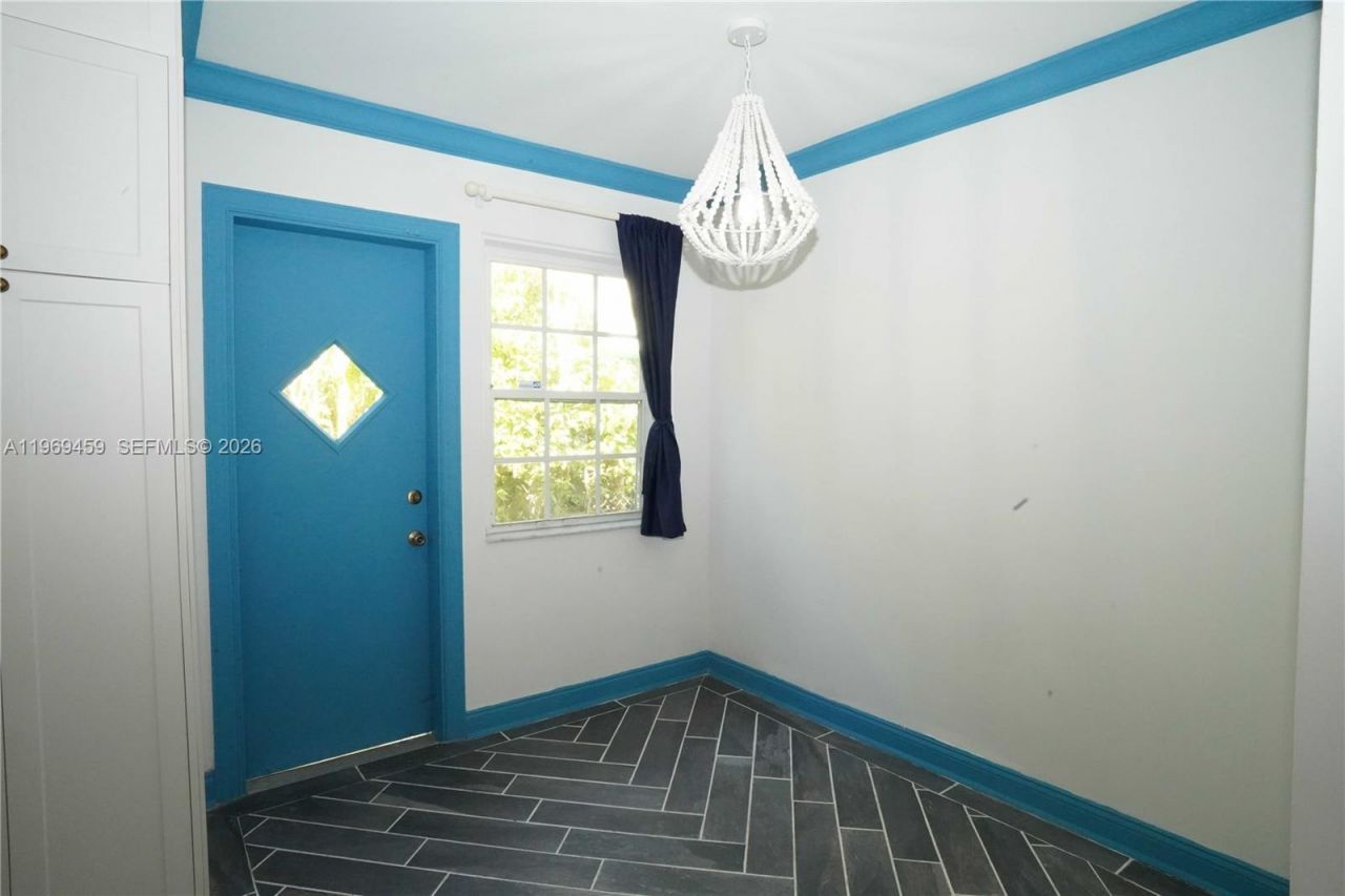 1605 Michigan Ave, Unit 929, Miami Beach, FL 33139 Photo