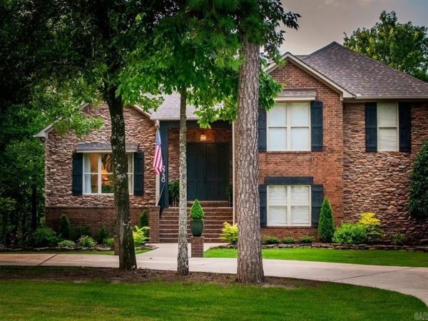 2730 Collins, Conway, AR 72034