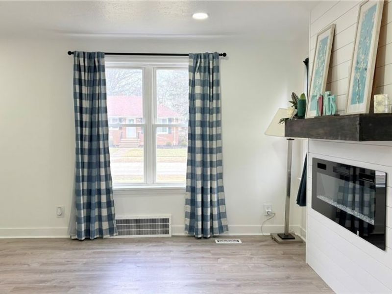 7254 Craigmere Drive, Cleveland, OH 44130 Photo 11