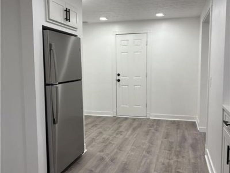 7254 Craigmere Drive, Cleveland, OH 44130 Photo 2