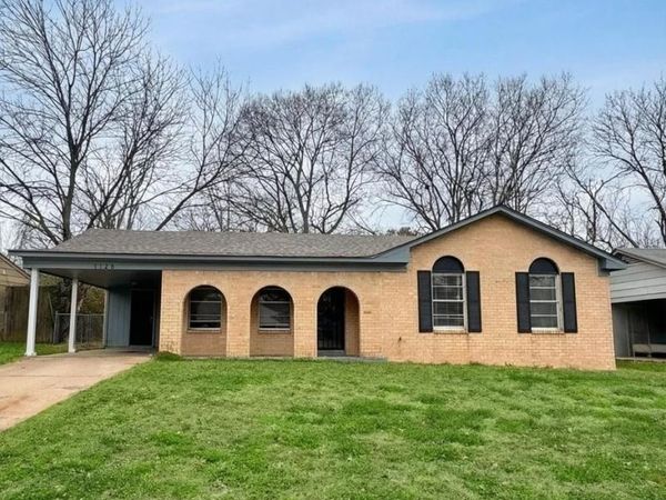 3140 FOREST GLEN DR, Horn Lake, MS 38637