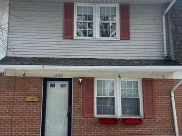 242 CAMERON STREET , BERRYVILLE, VA 22611