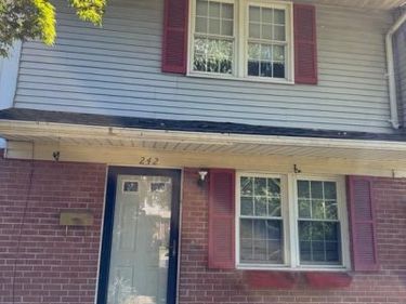 242 CAMERON STREET, BERRYVILLE, VA 22611