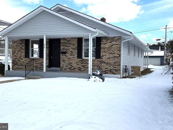 474 W WALNUT STREET, KUTZTOWN, PA 19530