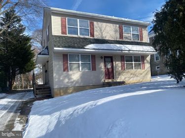 2825 MT CARMEL AVE, Unit B, GLENSIDE, PA 19038