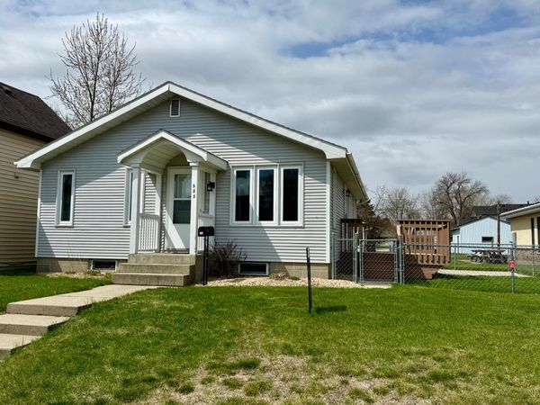 508 Elm Street S, Sauk Centre, MN 56378