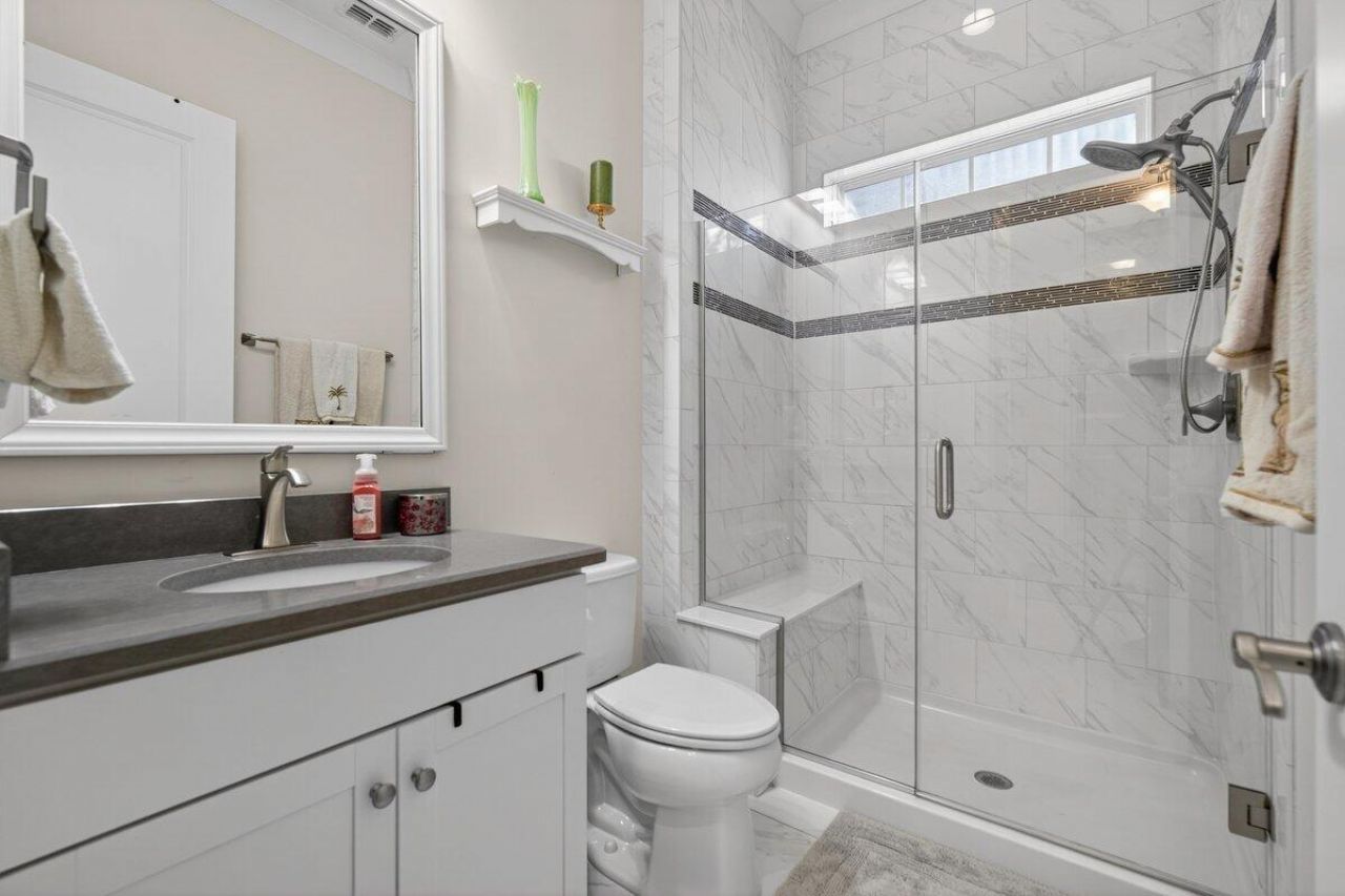 403 Four Seasons Boulevard Photo 15