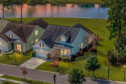 403 Four Seasons Boulevard photo 4