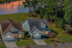 403 Four Seasons Boulevard photo 4