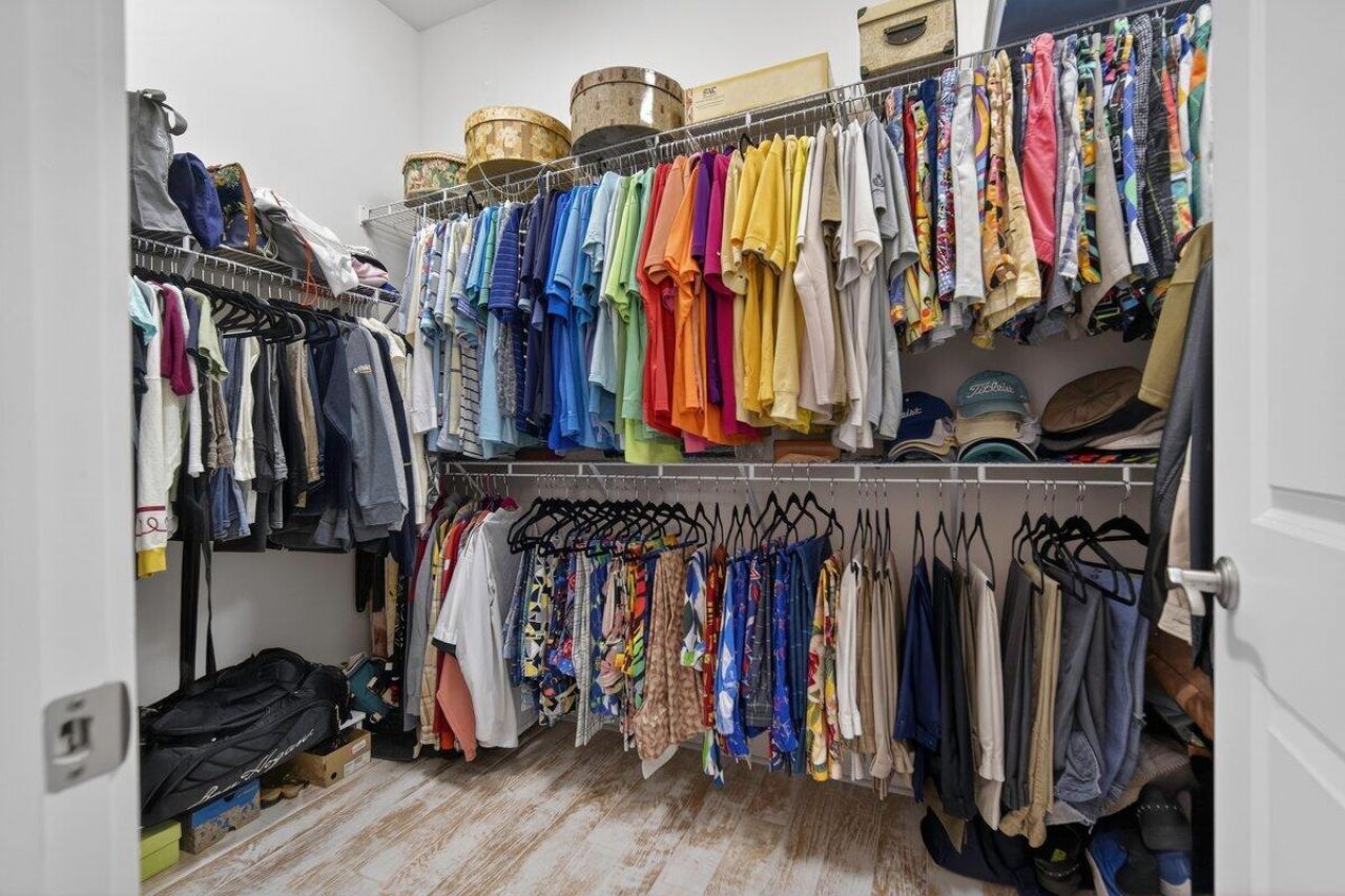 403 Four Seasons Boulevard Photo 32