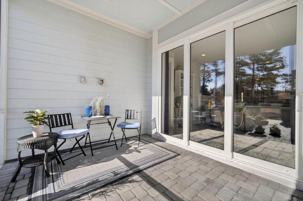 403 Four Seasons Boulevard Photo 38