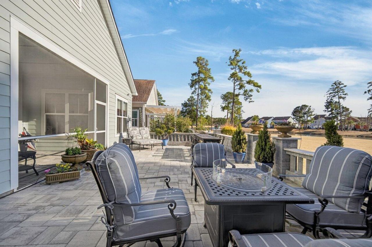 403 Four Seasons Boulevard Photo 39