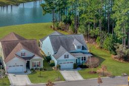 403 Four Seasons Boulevard photo 4