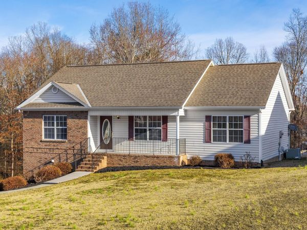 208 Whispering Hills Drive SE, Cleveland, TN 37323