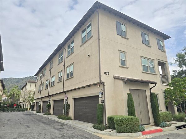 879 Iris Way, Unit A, Azusa, CA 91702
