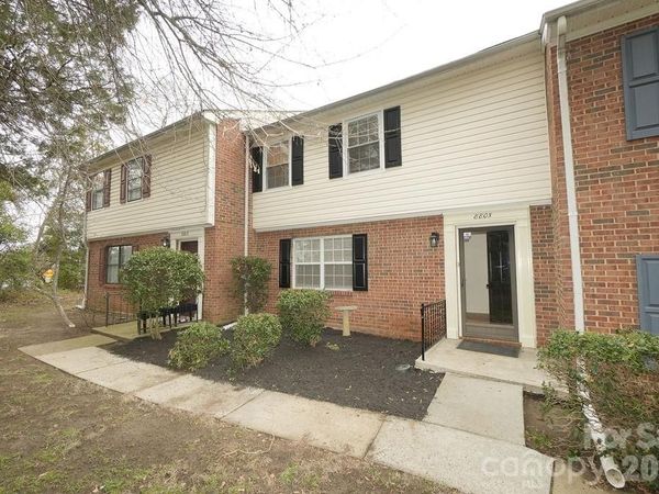 8805 Hunter Ridge Drive, Charlotte, NC 28226