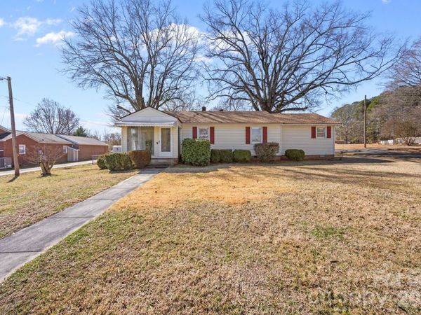 613 W Mill Street, Landis, NC 28088