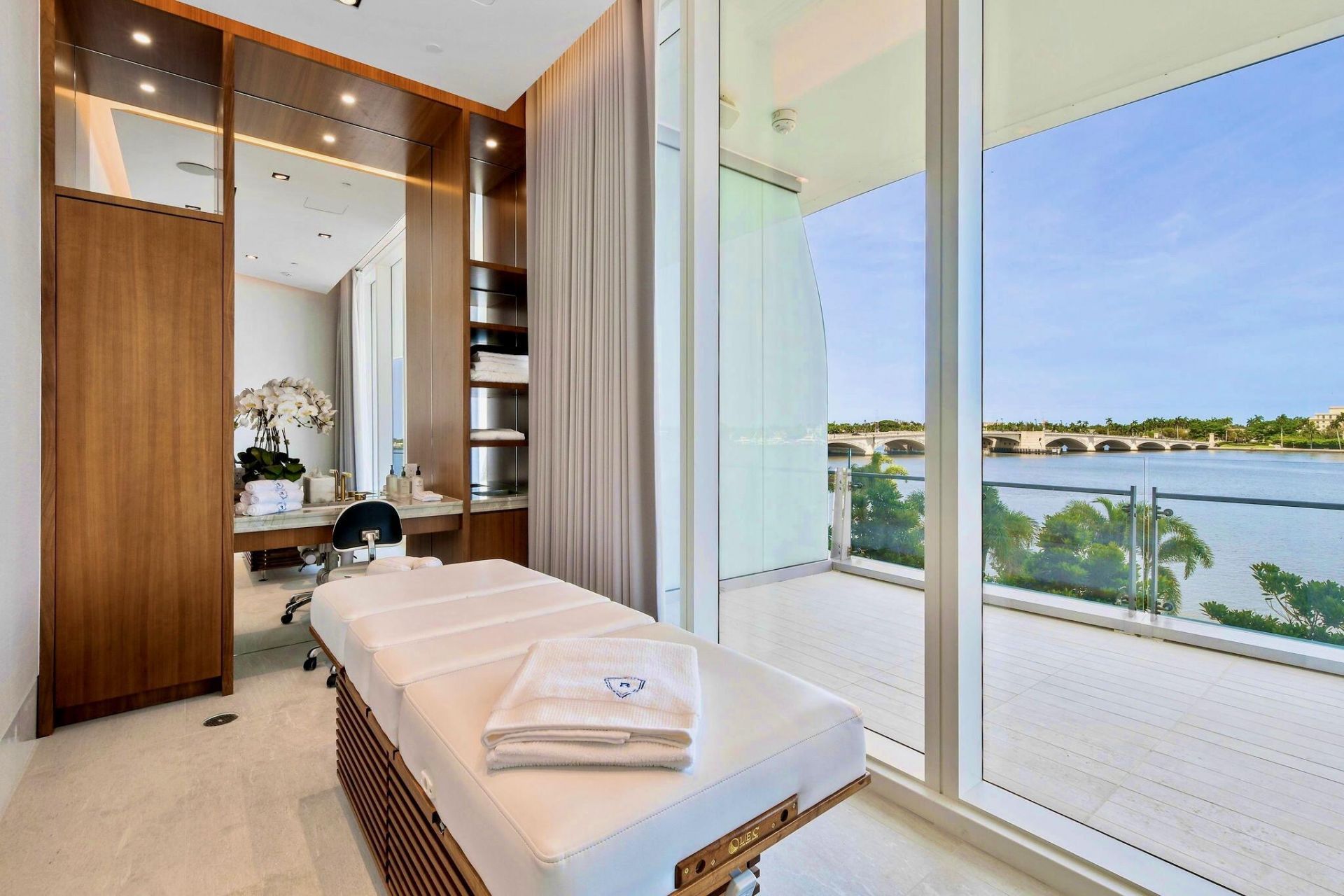 1100 S Flagler Drive, Unit 1101, West Palm Beach, FL 33401 Photo