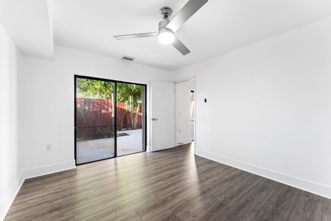 1700 Embassy Drive, Unit 708, West Palm Beach, FL 33401 Photo