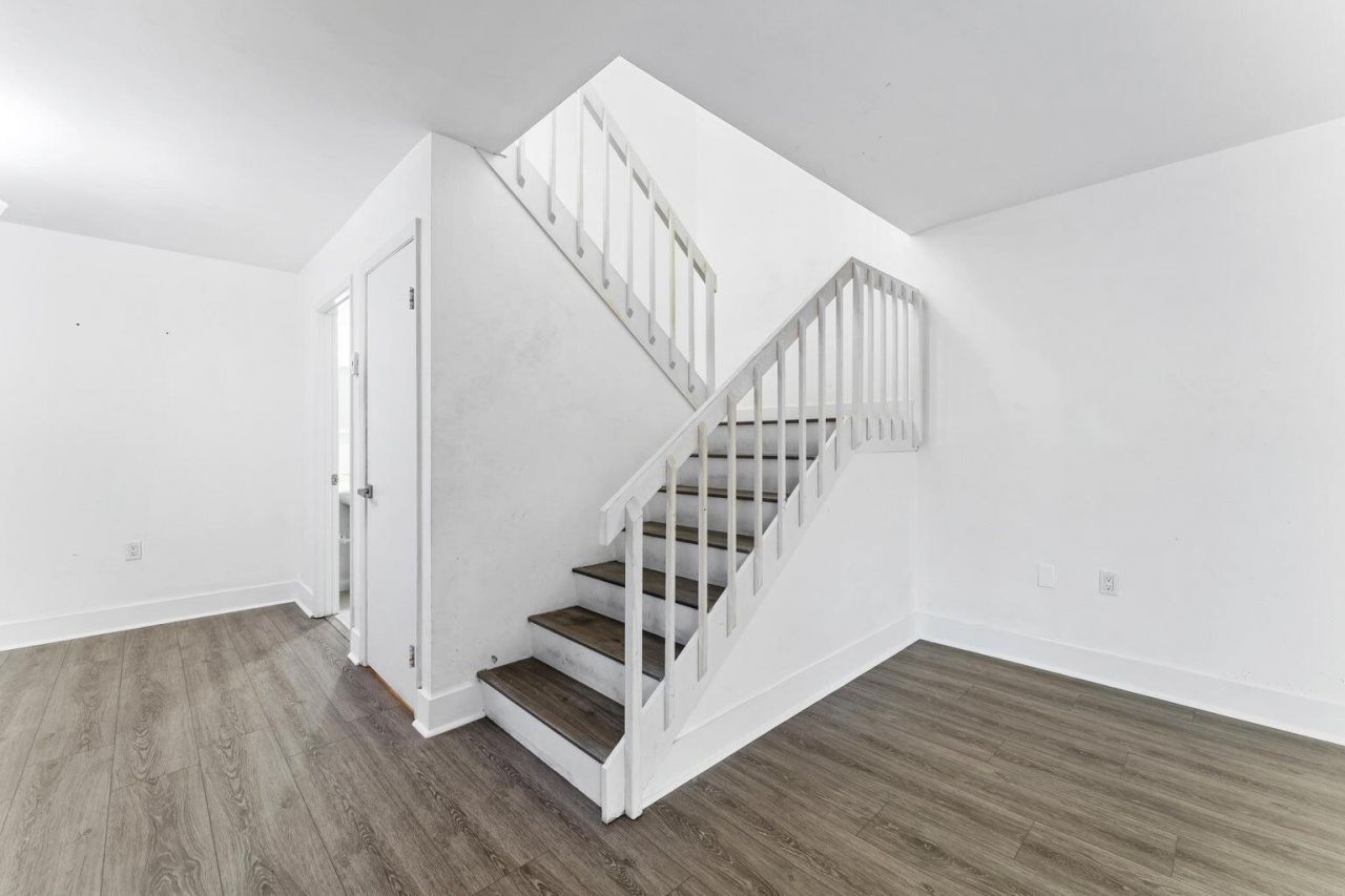 1700 Embassy Drive, Unit 708, West Palm Beach, FL 33401 Photo