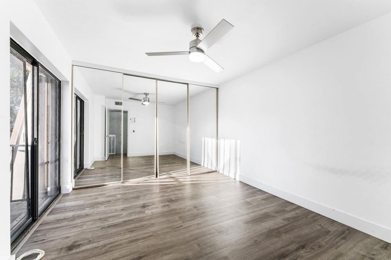 1700 Embassy Drive, Unit 708, West Palm Beach, FL 33401 Photo