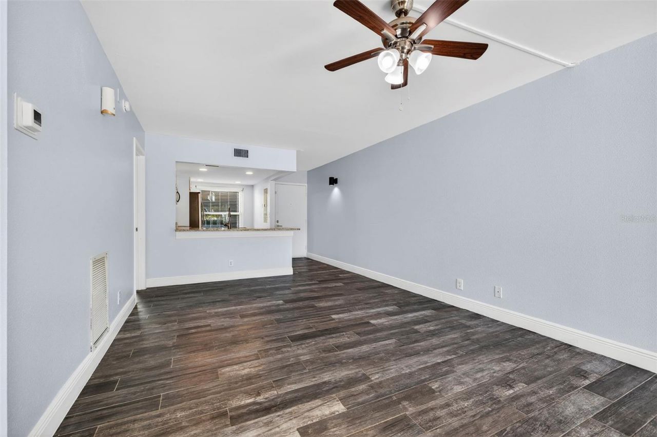 6210 Sun Boulevard, Unit 112, Saint Petersburg, FL 33715 Photo