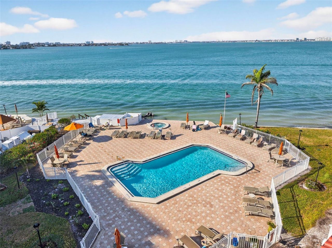 6210 Sun Boulevard, Unit 112, Saint Petersburg, FL 33715 Photo