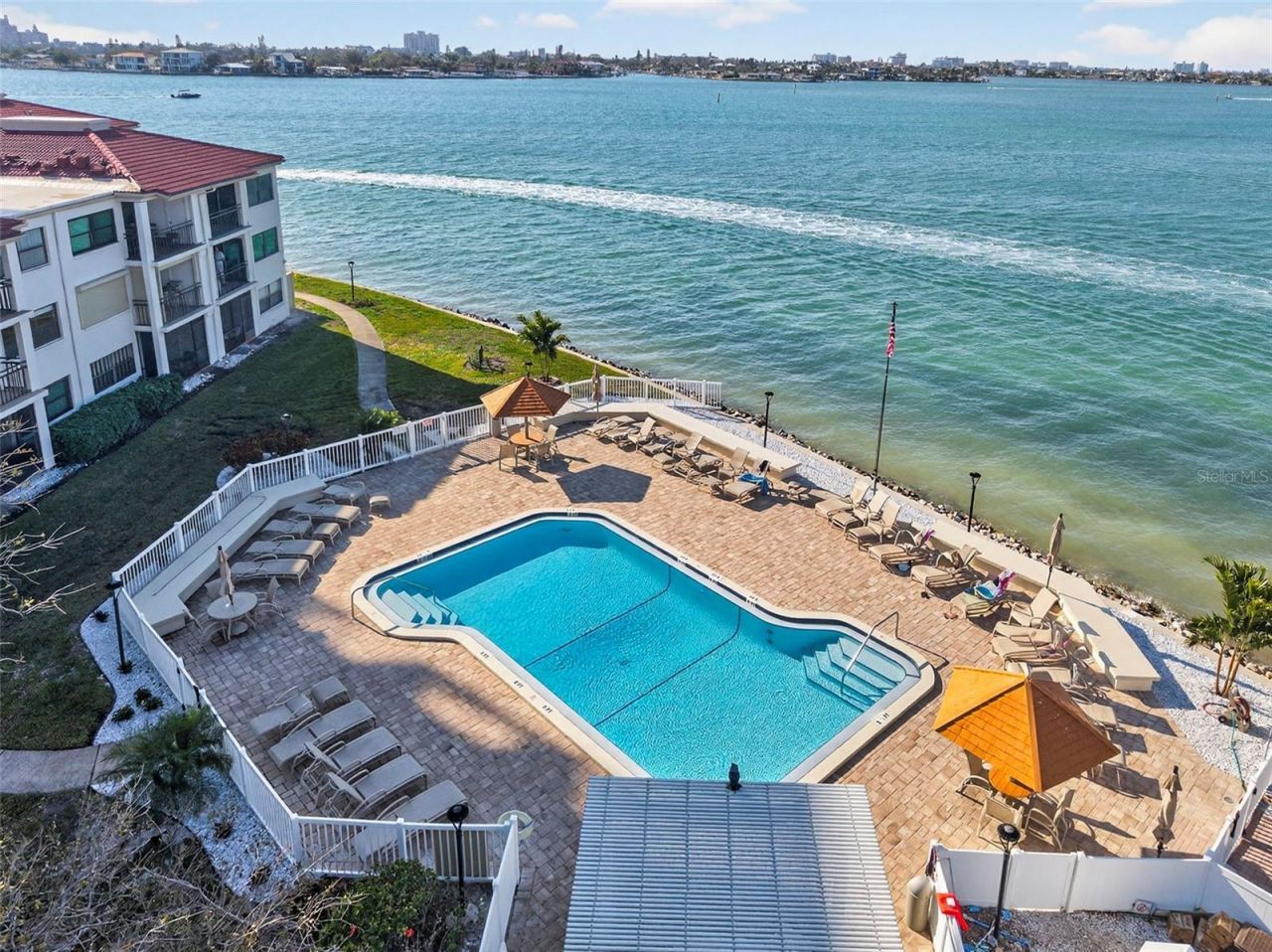 6210 Sun Boulevard, Unit 112, Saint Petersburg, FL 33715 Photo