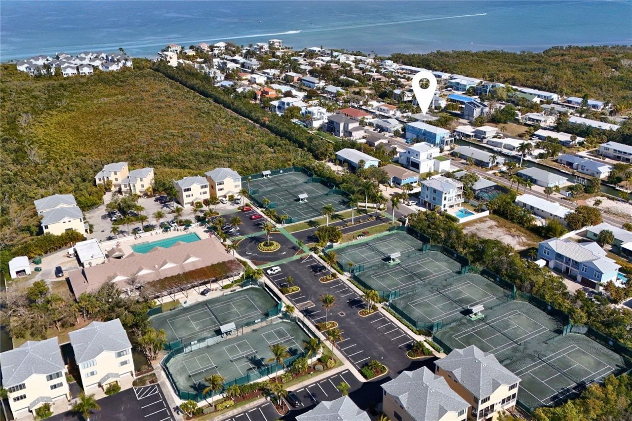 765 Saint Judes Drive N, Longboat Key, FL 34228 Photo