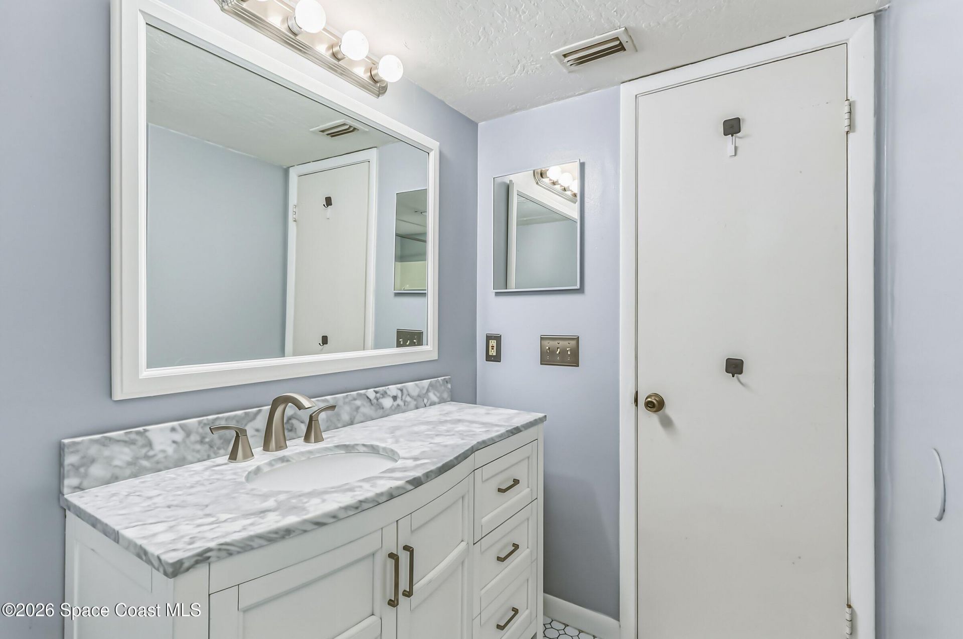 1951 Island Club Drive, Unit 37, Indialantic, FL 32903 Photo