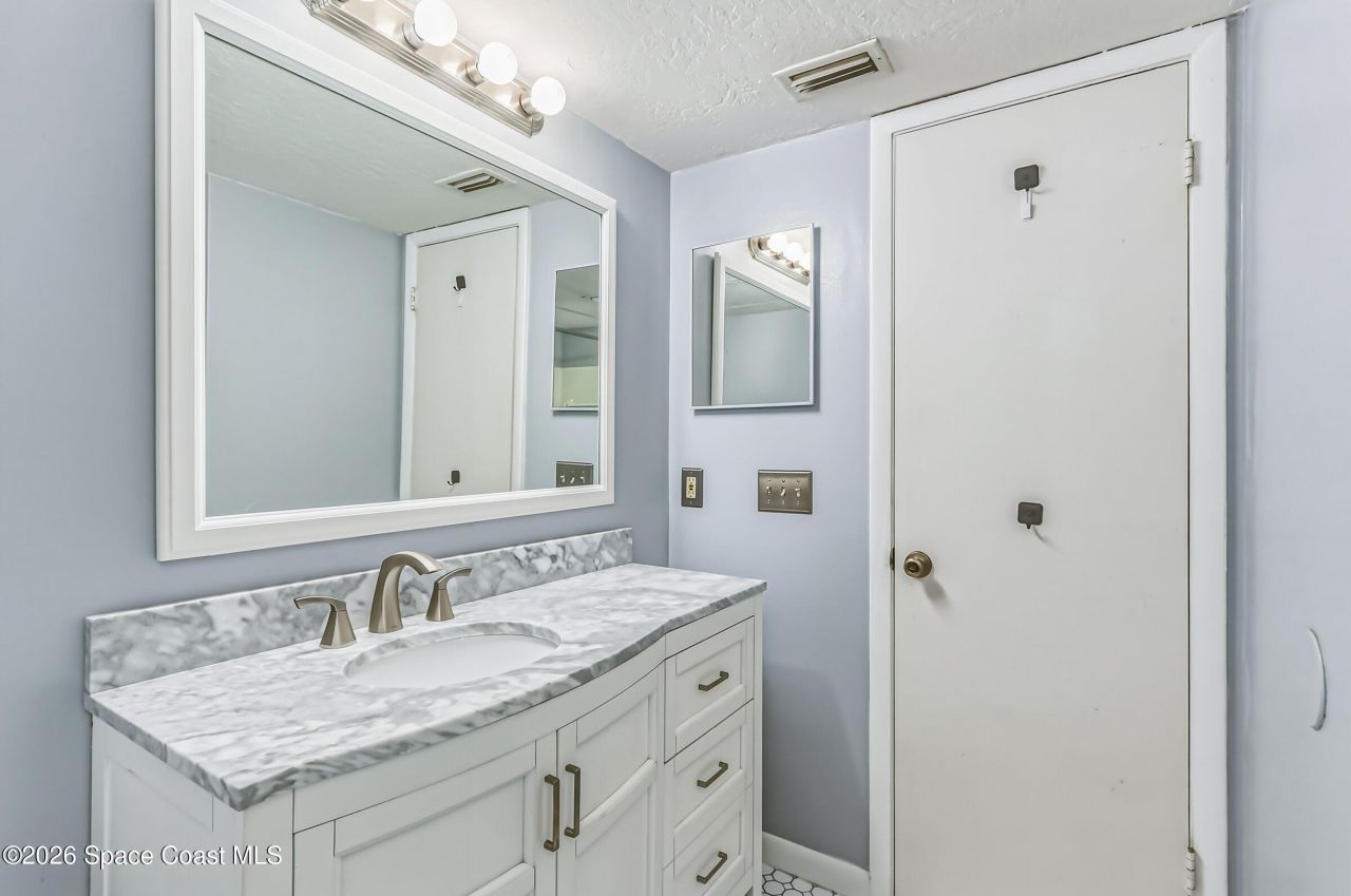 1951 Island Club Drive, Unit 37, Indialantic, FL 32903 Photo