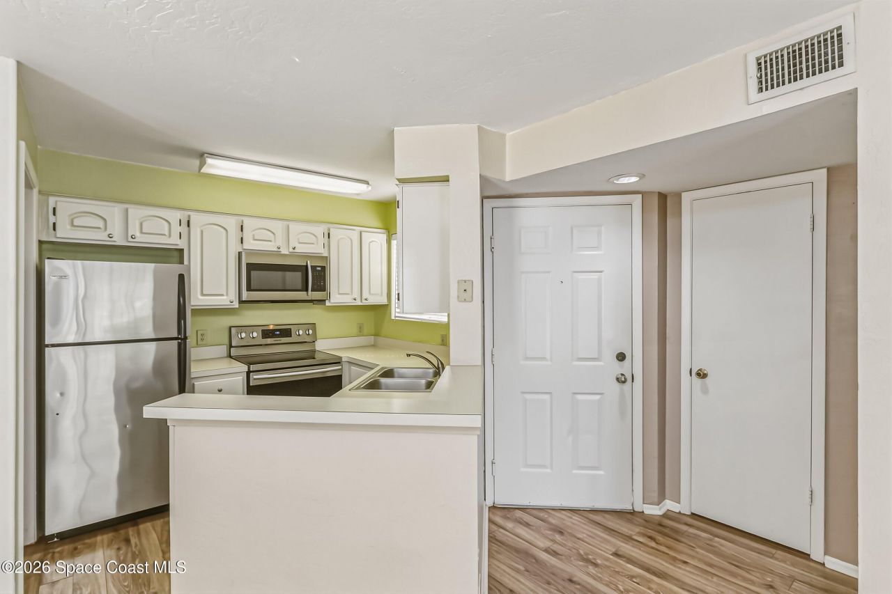 1951 Island Club Drive, Unit 37, Indialantic, FL 32903 Photo