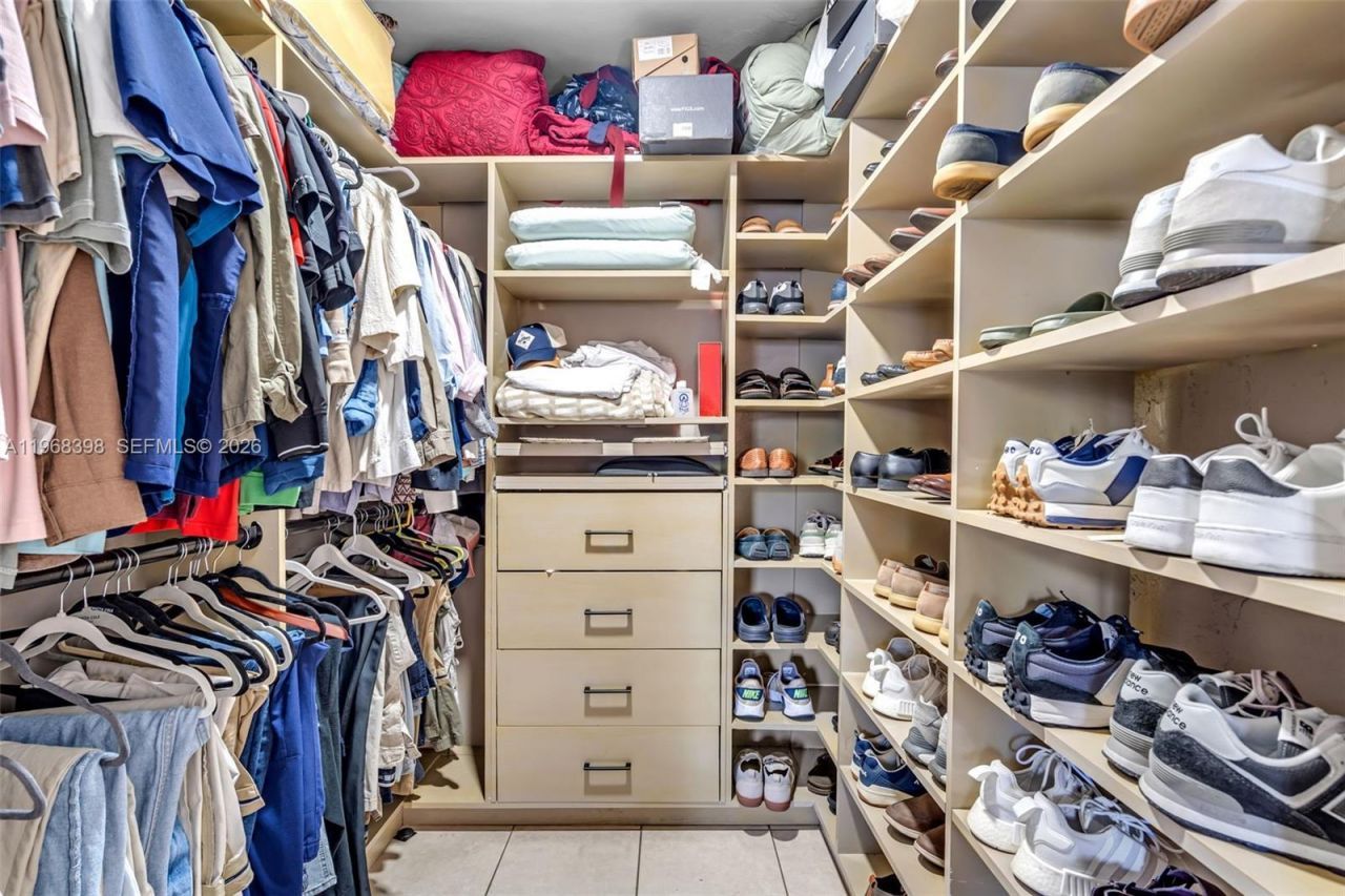 3364 NW 51st Ter, Miami, FL 33142 Photo