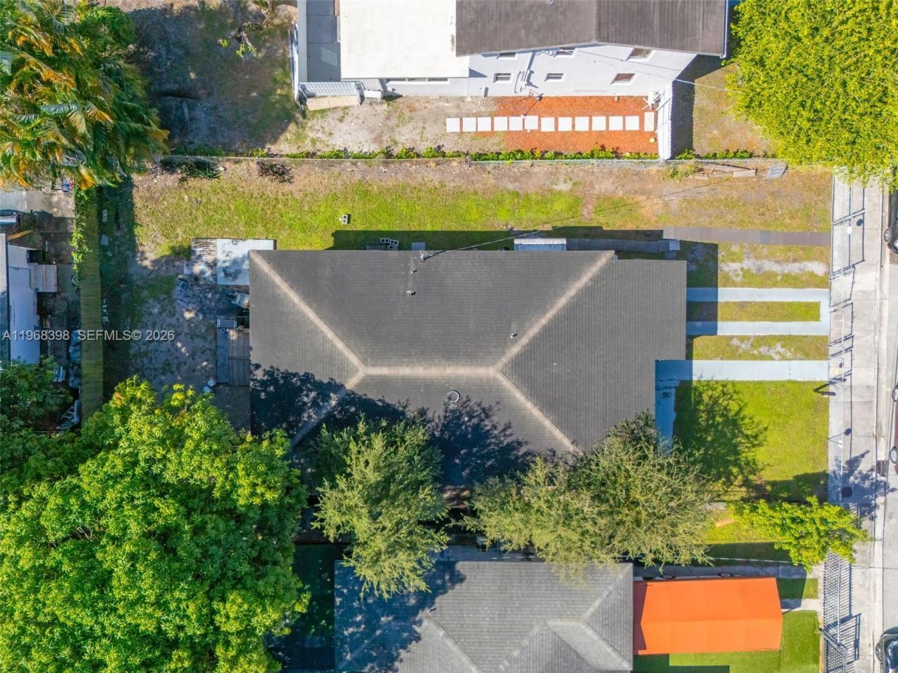 3364 NW 51st Ter, Miami, FL 33142 Photo