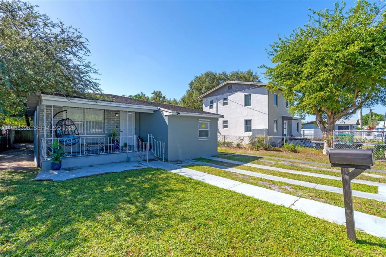 3364 NW 51st Ter, Miami, FL 33142 Photo