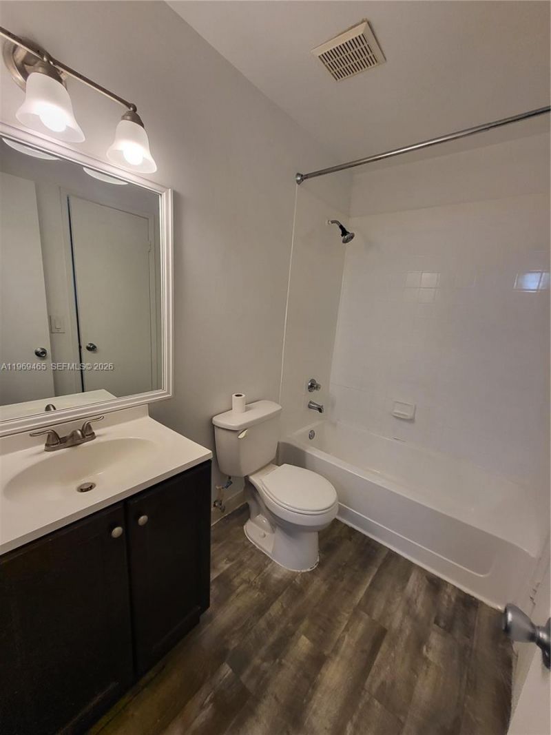 9921 Nob Hill Ln , Unit 9921, Sunrise, FL 33351 Photo