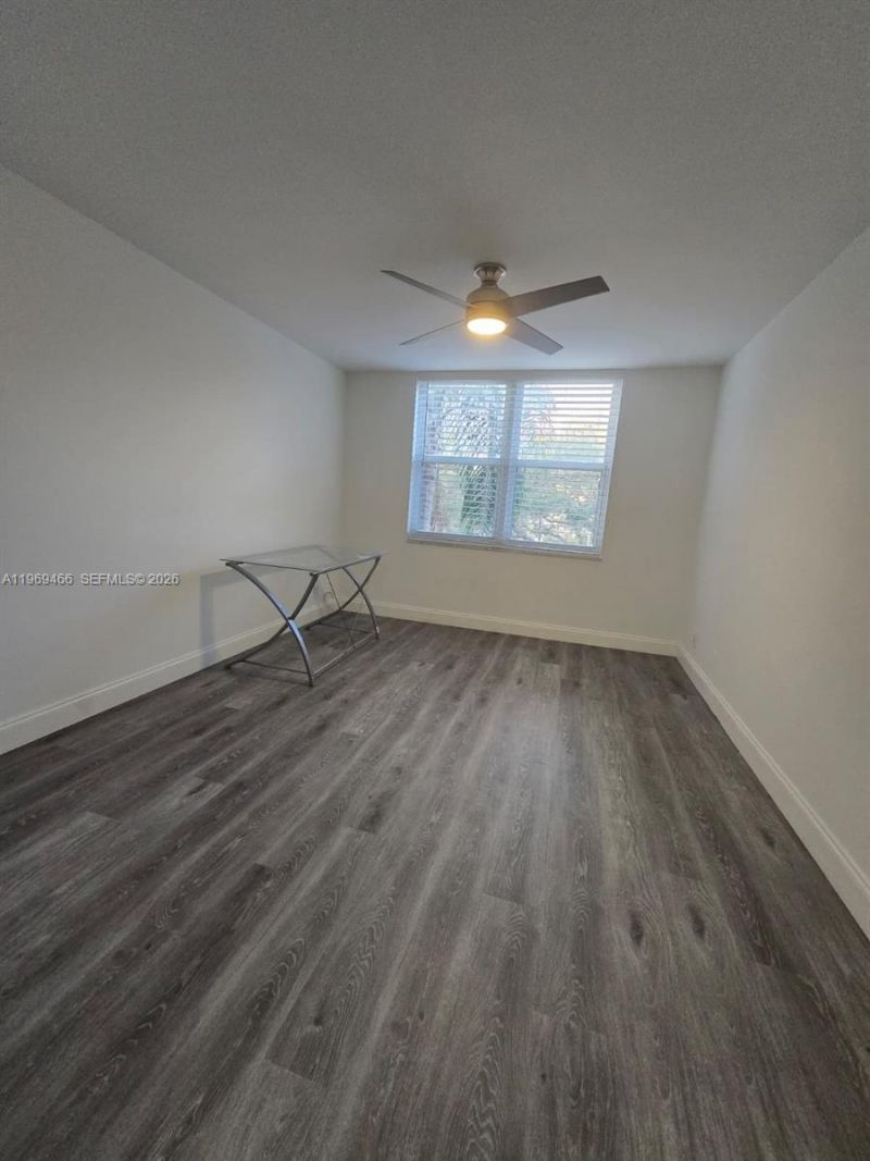 6500 Cypress Rd , Unit 301, Plantation, FL 33317 Photo