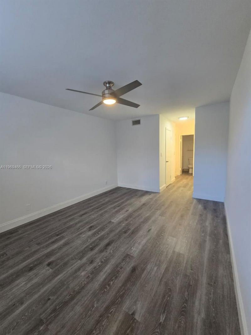 6500 Cypress Rd , Unit 301, Plantation, FL 33317 Photo