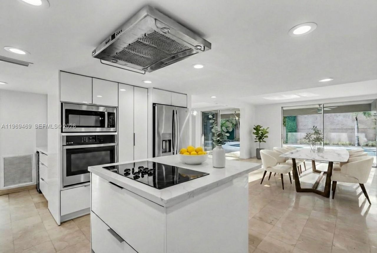 1769 Wa Kee Na Dr, Miami, FL 33133 Photo