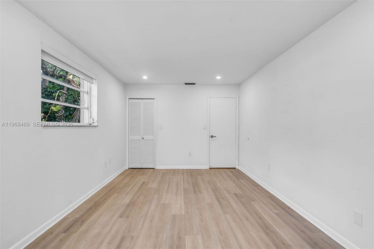 1769 Wa Kee Na Dr, Miami, FL 33133 Photo