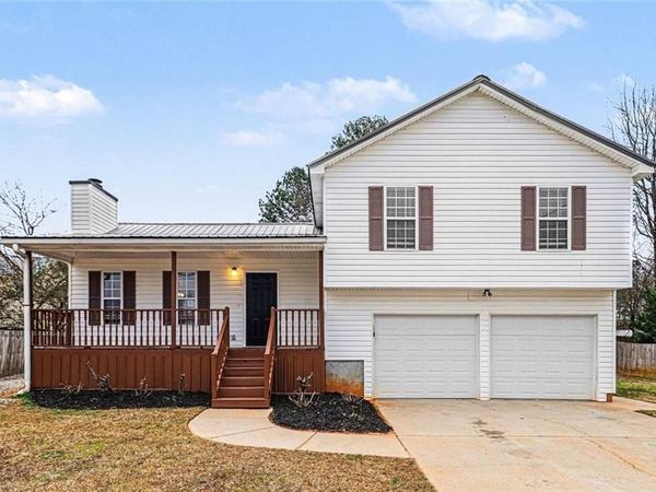 204 Winchester Drive , Villa Rica, GA 30180