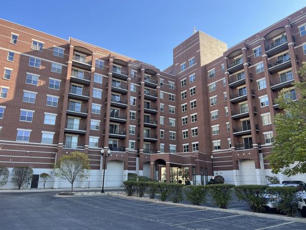 Unit 612, Melrose Park, IL 60160