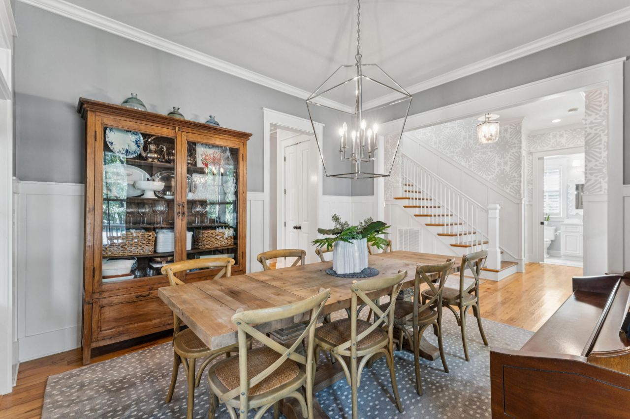 396 Evian Way Photo 14