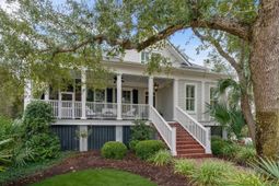 396 Evian Way photo 4