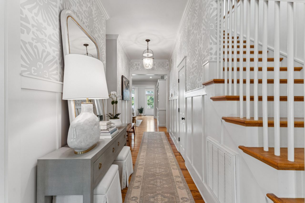 396 Evian Way Photo 40