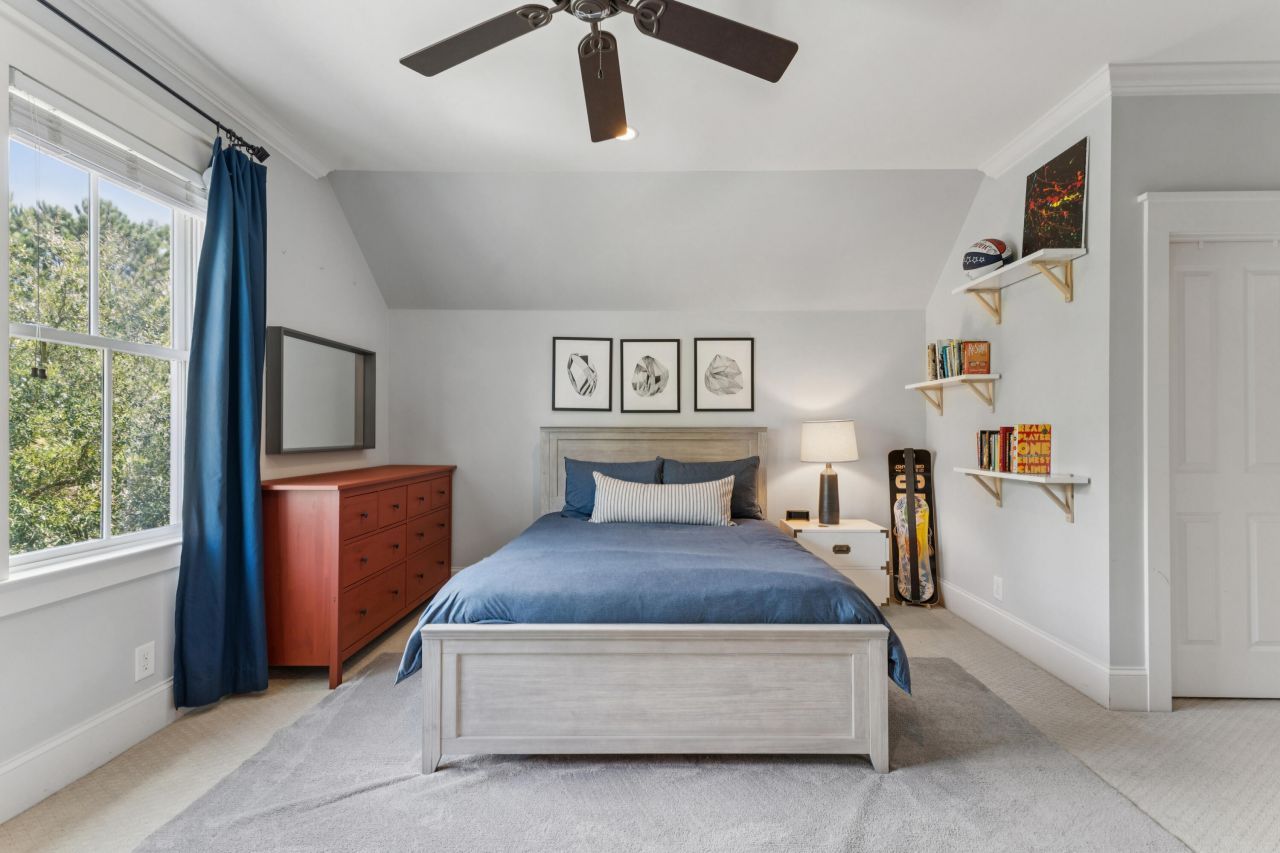 396 Evian Way Photo 45